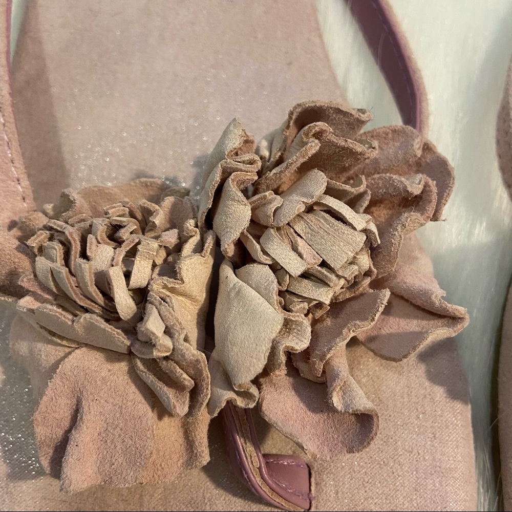 GAP Pink Flower Sandals - Picture 4 of 5
